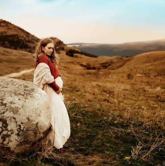 Meet your Posher, Alana - Picture 1 of 1